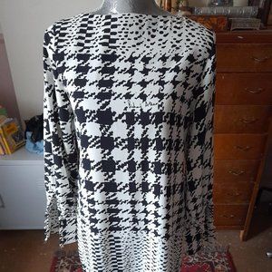 Womens Black and White Dress